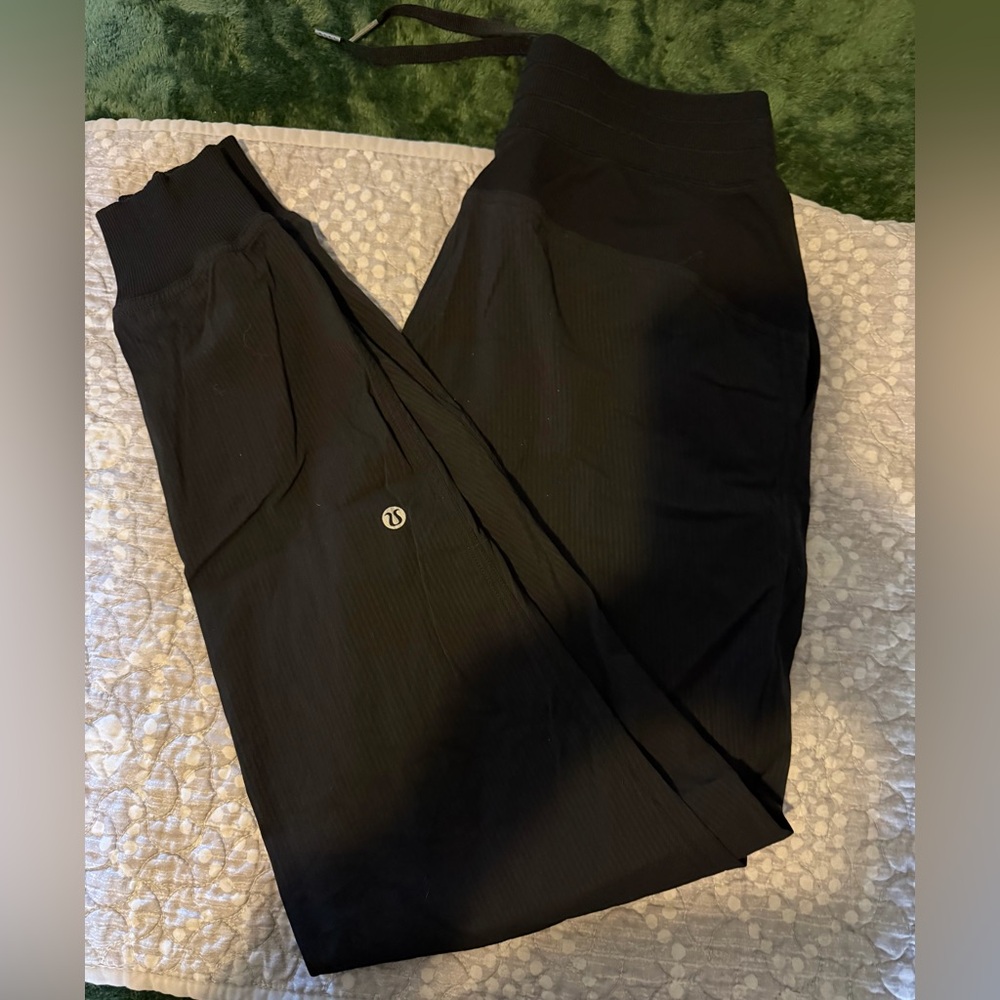 Lululemon studio joggers pants